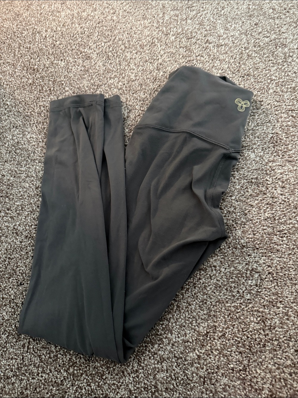 Aritzia grey Leggings with Small Gold Emblem